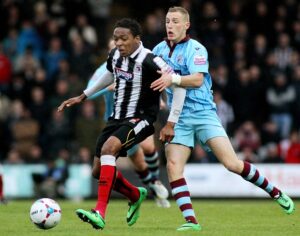 grimsby-town-v-gateshead-skrill-premier-play-off-semi-final-first-leg