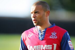 southend-united-v-gillingham-npower-football-league-two