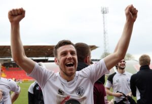gateshead-v-grimsby-town-skrill-premier-play-off-semi-final-second-leg