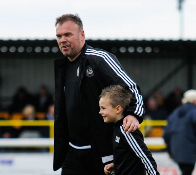 leamington-vs-hungerford-town-evo-stik-south-premier-division-23rd-april-2016