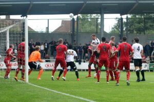 thumbnail_tom-bonner-heads-wide-for-dartford