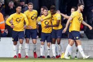 torquay-united-vs-leyton-orient-vanarama-national-league-football-plainmoor-torquay-devon-united-kingdom-25-nov-2017