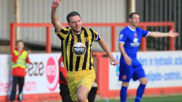 tom-webb-celebrates-his-second-minute-goal-which-turned-out-to-be-the-winner-640x360