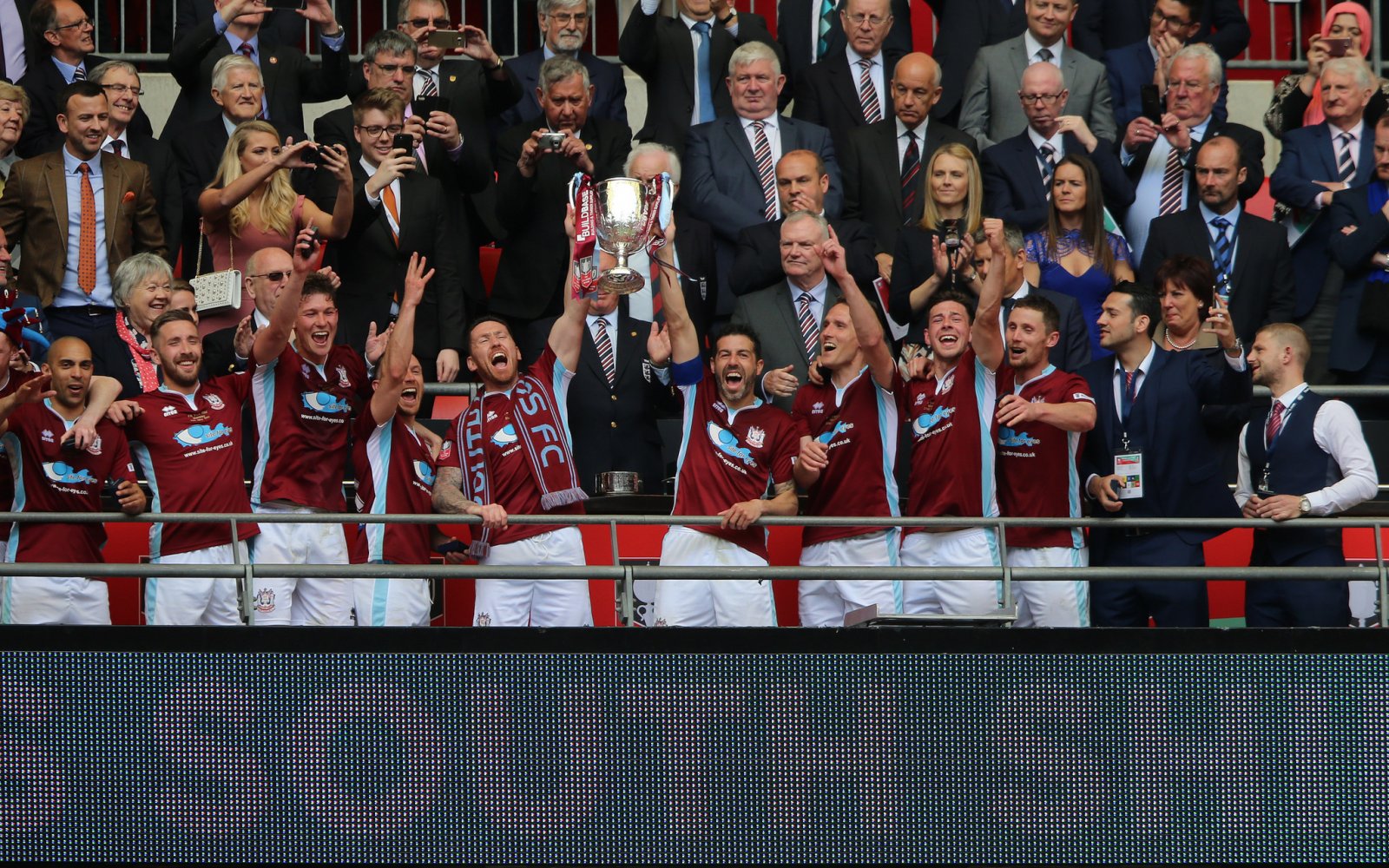 38707152574_3e8856cb8e_k