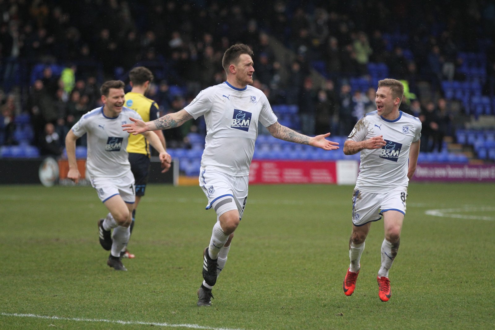 mi_tra_v_ebb_sn_030218_04