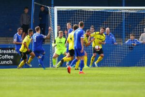 richard-marshall-number-8-scoring-the-2nd-goal-for-farsley-celtic-2