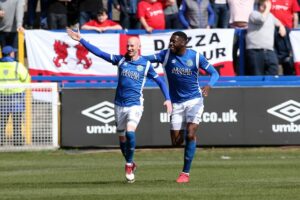 macclesfield-town_leyton-orient_140418_0002