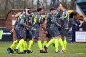 staines-town-cele-1st-goal-2