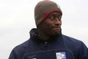 wy90711-p-01-mark-bartley-marlow-fc-arm-jpg-gallery