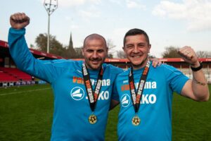 mi_sal_v_bos_180421_ic_18