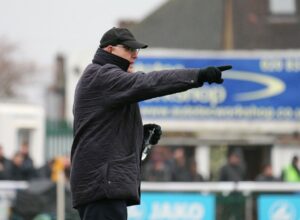 sufc0539-dagenham-manager-john-still-paul-loughlin-sutton-v-dagenham