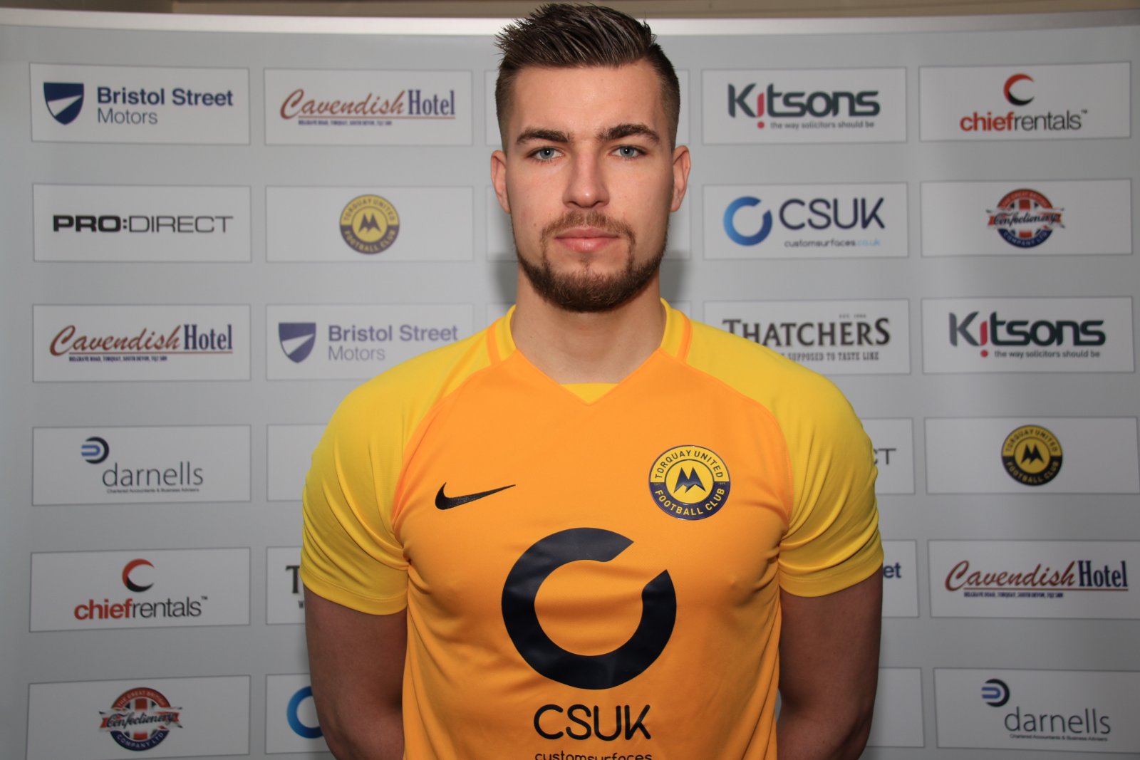 jakub-sokolik-signs-2-1