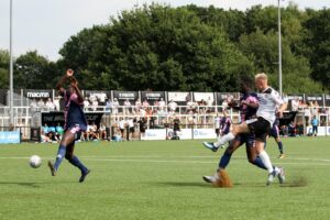 bobby-joe-taylor-of-bromley-scores-to-make-it-1-1-against-dulwich