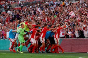 brackley-celebrate-win