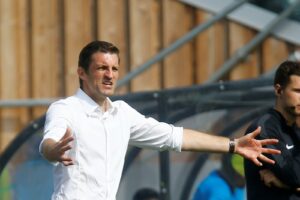 sam-ricketts-dover-athletic-v-wrexham