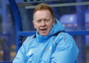 gary-waddock-aldershot-town