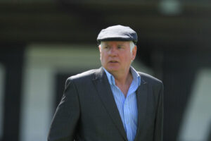 Maidenhead United manager Alan Devonshire