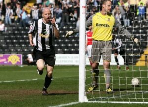 Lee Hughes Notts County