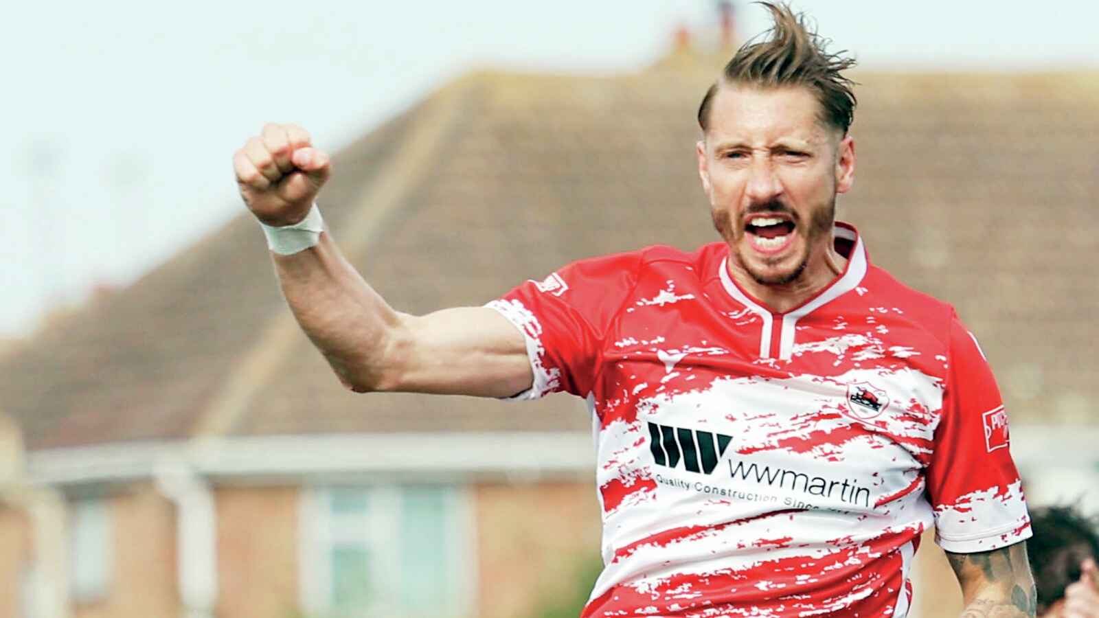 BID FOR REDEMPTION: New manager Lee Martin is looking to take Welling United back up in their first season outside the top two tiers of Non-League since the late 1970s PICTURE: NLP Photographer