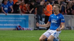 Mark Kitching celebrates Oldham Athletic’s play-off eliminator victory against York City at the LNER Community Stadium PICTURE: Alamy