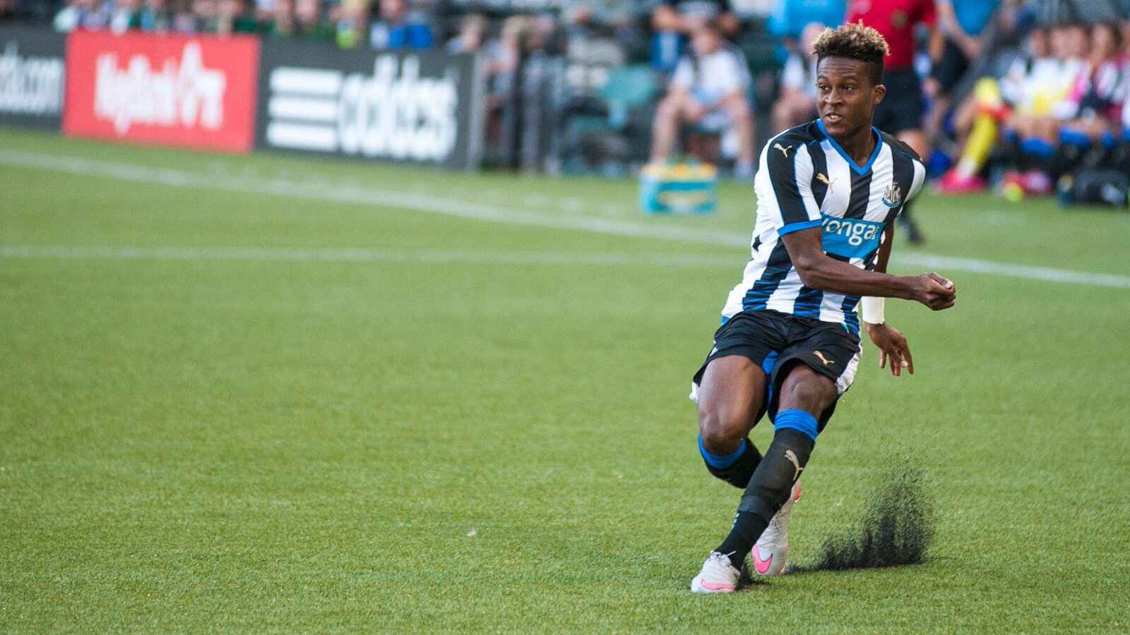 Rolando Aarons in action for Newcastle United back in 2015 PICTURE: Alamy