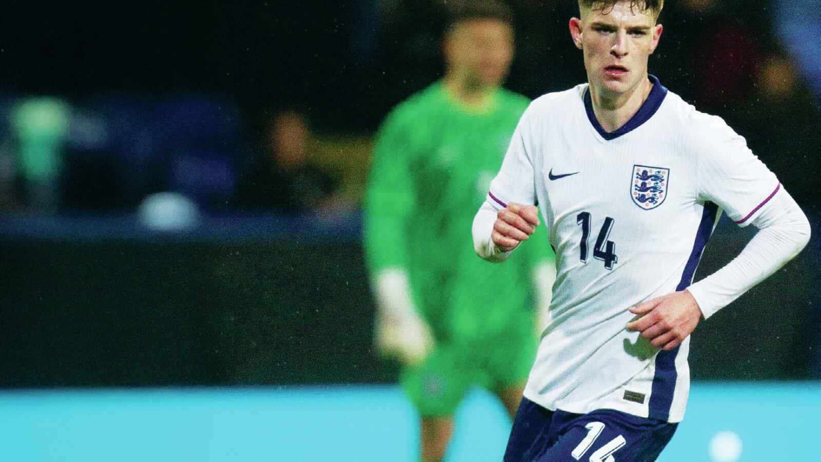 Alex Scott is proof of the talent which exists in the Non-League game, according to England legend Chris Waddle