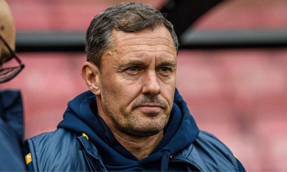 Paul Hurst returns to Boston United as the Pilgrims look to climb away from danger