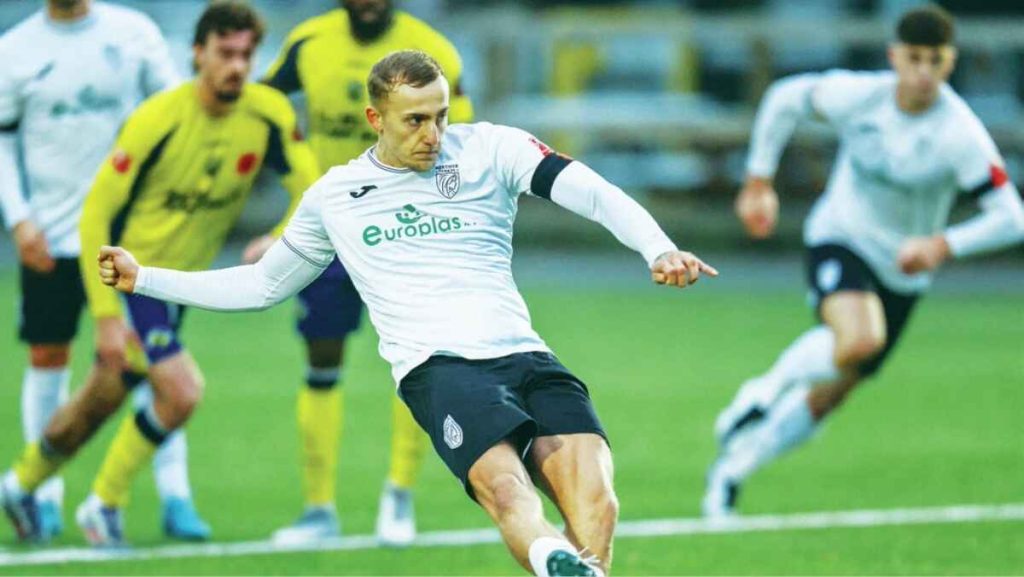 Striker Ricardo Rees has helped power Merthyr Town’s storming start to life at Step 2 with 25 goals