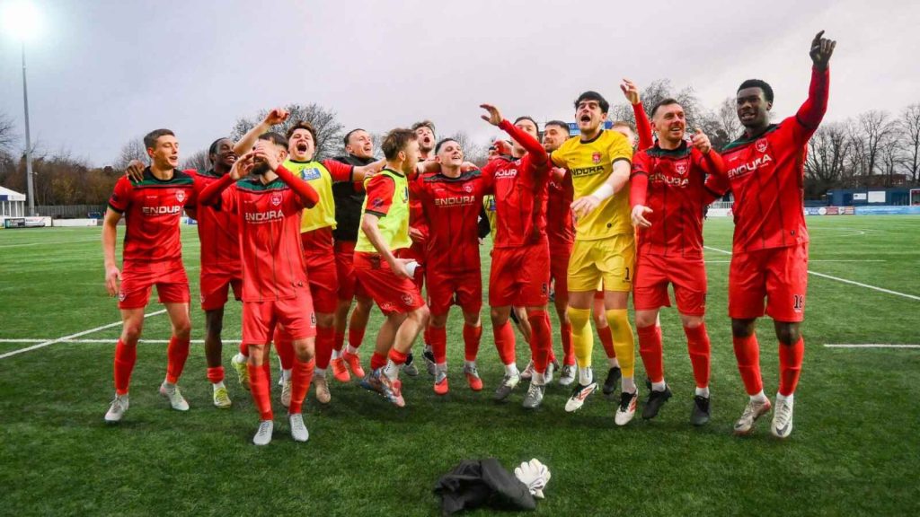 Coventry United players, above, celebrate their 2-1 win over North Shields to reach the next round