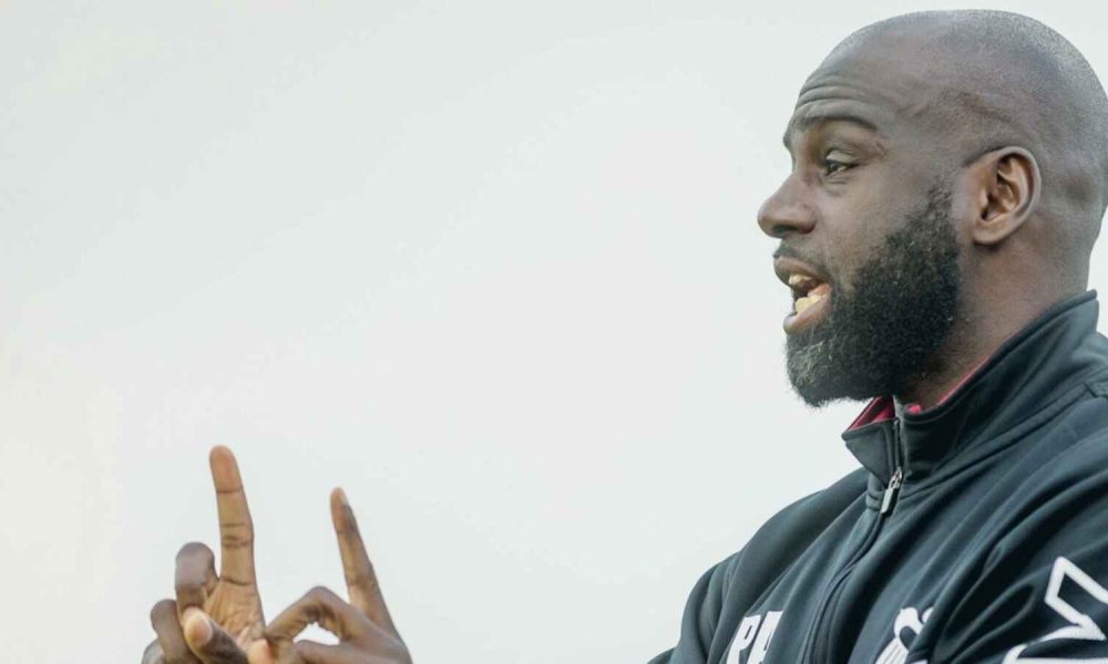 Peter Adeniyi resigns as Carshalton Athletic manager with Steven Bates ...