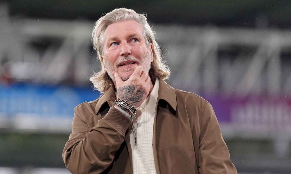 Forest Green Rovers boss Robbie Savage has played down rumours linking him with a return to Blackburn Rovers.