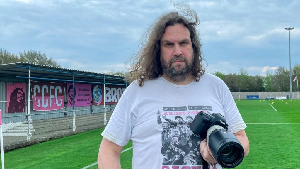 This image has an empty alt attribute; its file name is Stuart-Tree-1024x576.jpg