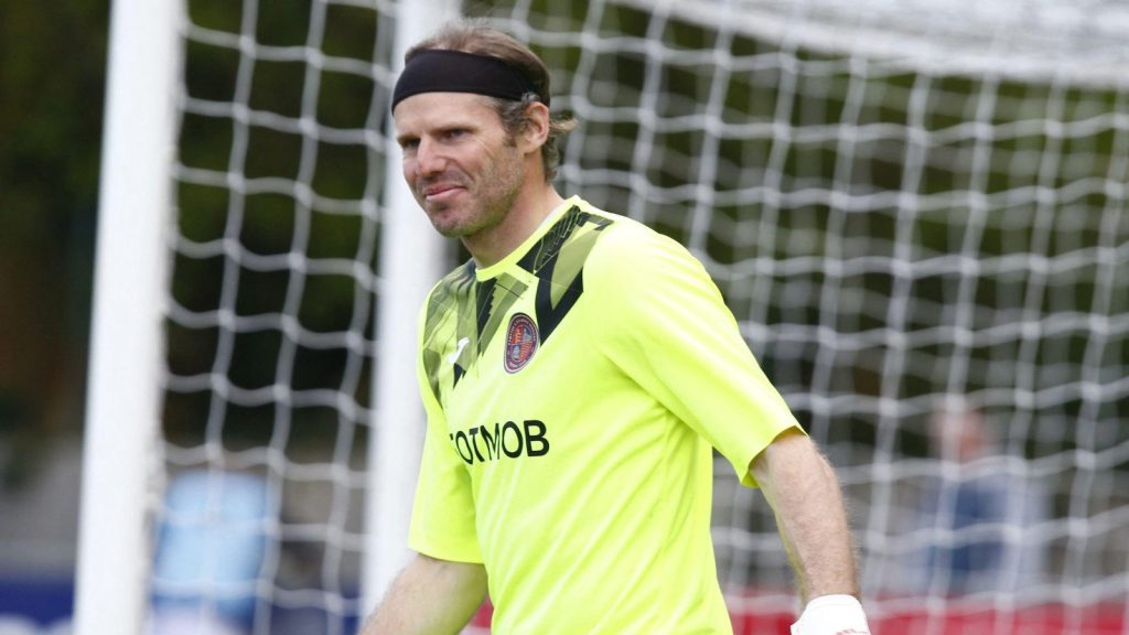  New Slough Town boss Alan Julian during his playing days at Hampton & Richmond Borough