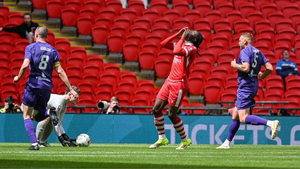 Cockfosters&rsquo; dreams of FA Vase glory fell short