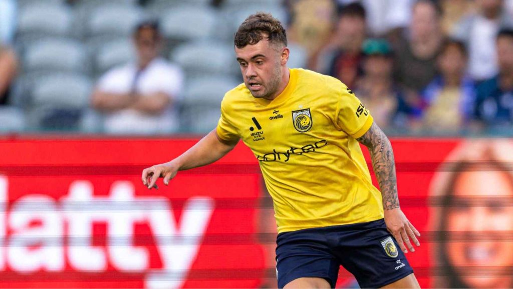 New Gateshead signing Alfie McCalmont in action during his time with Central Coast Mariners earlier this year.