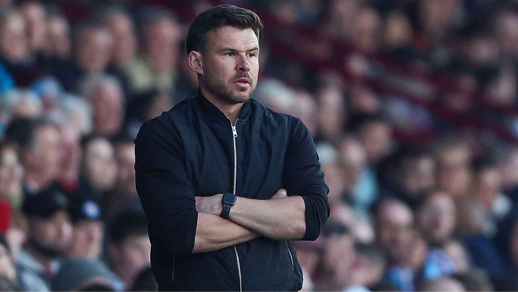 Andy Butler has been sacked by Scunthorpe United after a poor run of results.