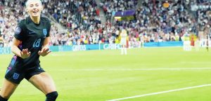 COOL CUSTOMER: England goal hero Chloe Kelly celebrates her semi-final winner PICTURE: Alamy