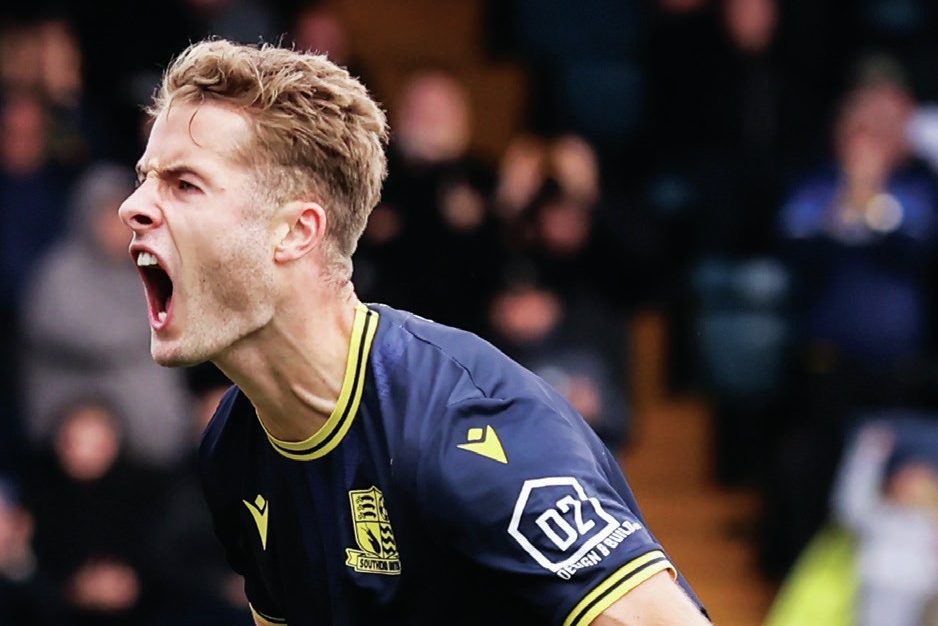Andrew Dallas of Southend celebrates his side’s first goal of the game