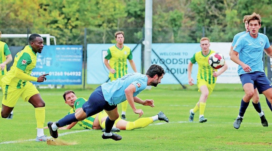 Aaron Russell stoops to head home Benfleet’s first goal